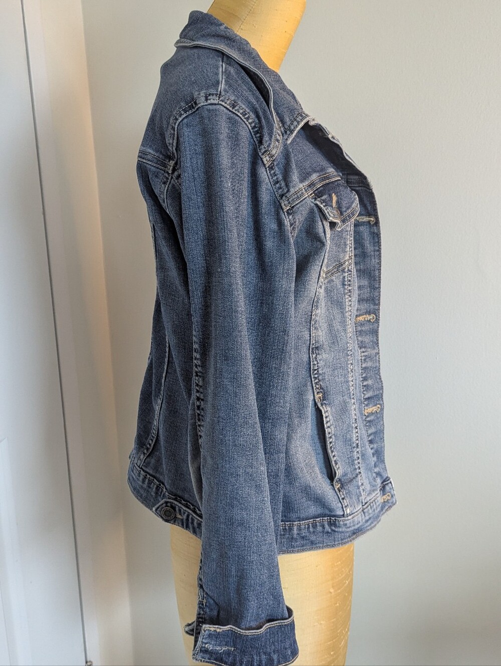 Riders by Lee Indigo Medium Wash Denim Jacket - Picture 4 of 6
